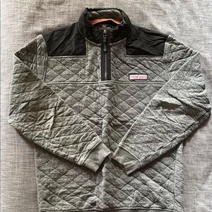 Vineyard Vines Gray and Black Quilted Quarterzip
